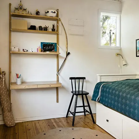 Hear Trees' Rustle And Enjoy View From Terrace Ferienhaus